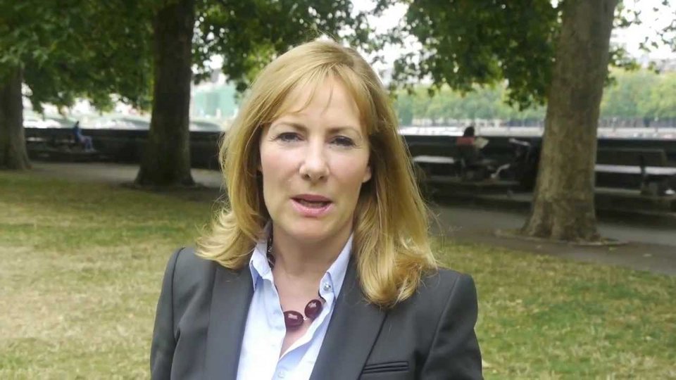 Το άστοχο φάουλ υποψήφιας -Υψωσε το μεσαίο δάχτυλο σε ακτιβιστές και προκάλεσε θύελλα αντιδράσεων [εικόνες] | iefimerida.gr 1