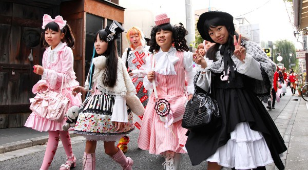 Harajuku: Η πολύχρωμη γειτονιά του Τόκιο που επηρέασε την παγκόσμια μόδα | iefimerida.gr 6