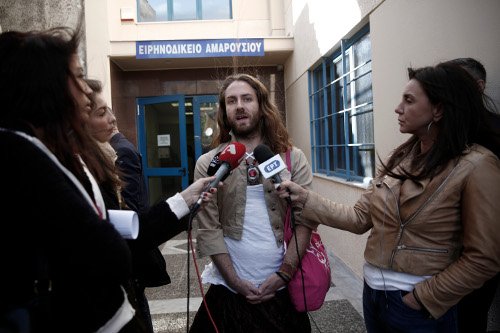 Συζητήθηκε η προσφυγή του Jason-Aντιγόνη που ζητά διαγραφή φύλου από τα επίσημα έγγραφα [εικόνες] | iefimerida.gr 1