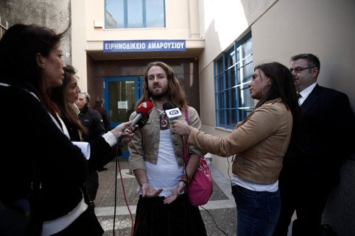 Συζητήθηκε η προσφυγή του Jason-Aντιγόνη που ζητά διαγραφή φύλου από τα επίσημα έγγραφα [εικόνες] | iefimerida.gr 2