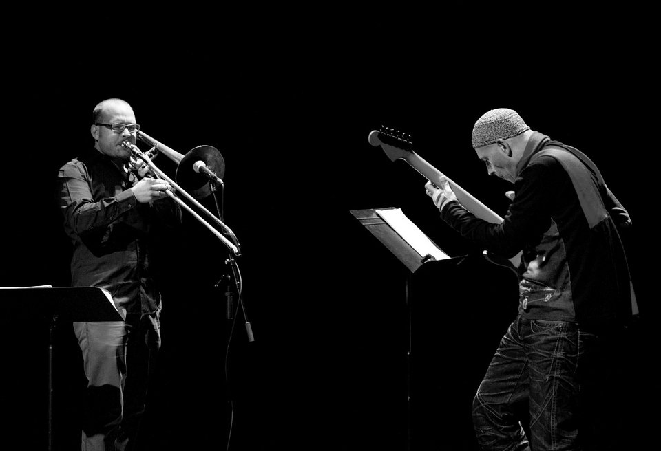 To 17o Jazz Festival στην Τεχνόπολη αρχίζει με τη μπάντα του Στρατού [βίντεο]  | iefimerida.gr 2