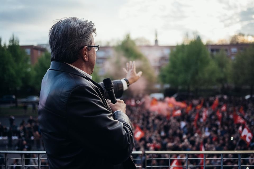 Γαλλία: Ανησυχία ότι θα περάσουν μια ακροδεξιά και ένας νεοκομμουνιστής στον δεύτερο γύρο | iefimerida.gr 2