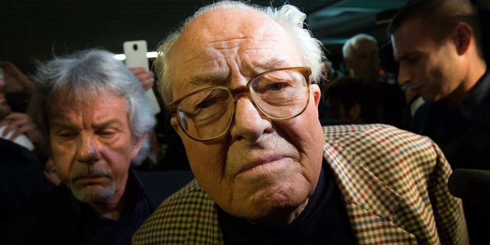 Φλοριάν Φιλιππό, ο άνθρωπος που πήρε στον λαιμό του τη Μαρίν Λεπέν παραιτήθηκε από το κόμμα [εικόνες] | iefimerida.gr 3