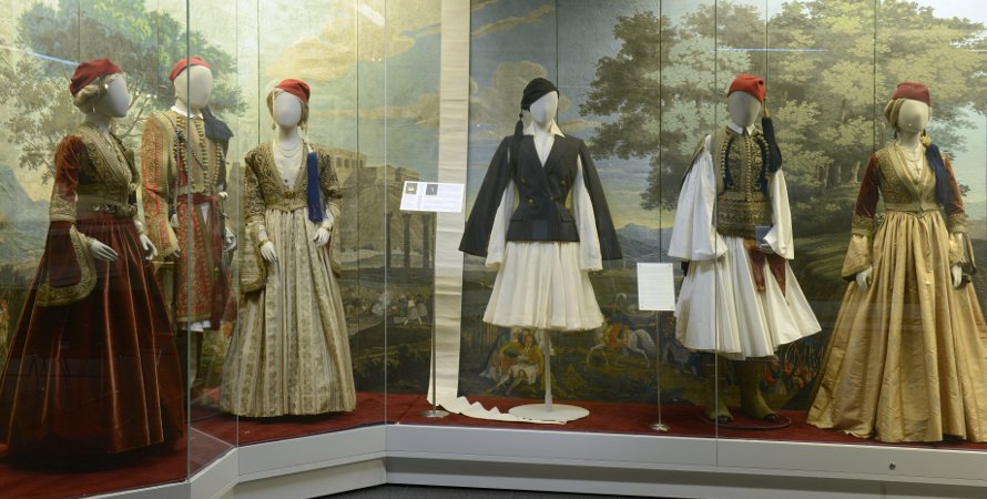 Ο Jean Paul Gaultier στο Μπενάκη: Τρέφω σεβασμό για τον πολιτισμό και την προσφορά σας | iefimerida.gr 3