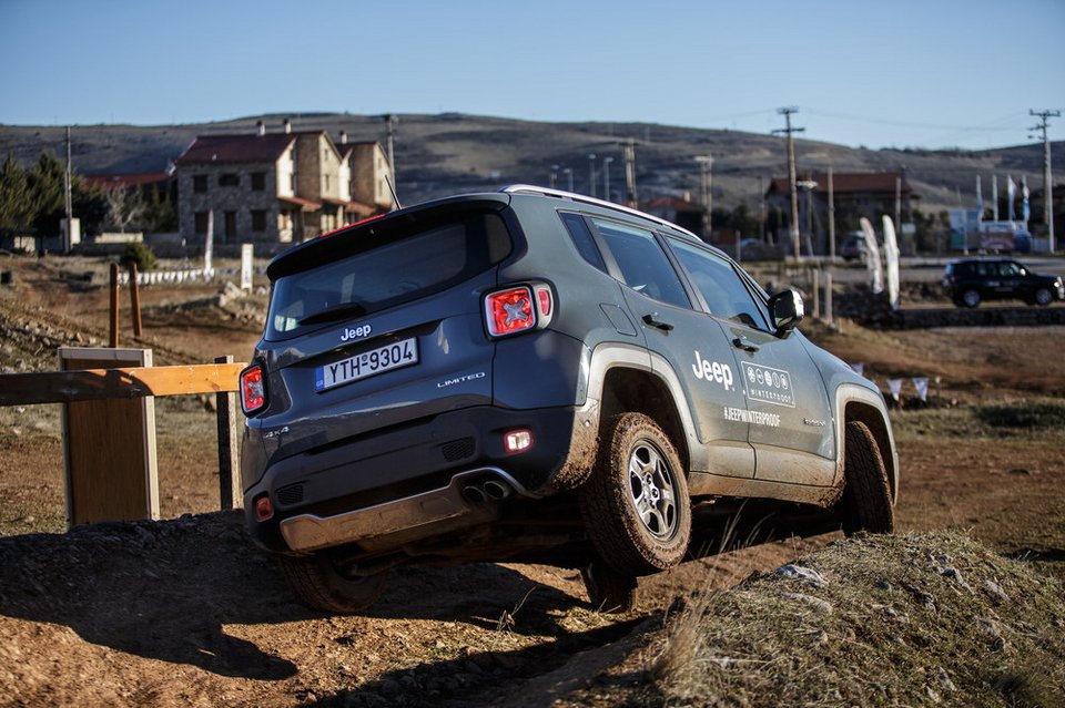 Jeep: Ανοδική πορεία και νέες εκδόσεις του επιτυχημένου Renegade [εικόνες] | iefimerida.gr 3