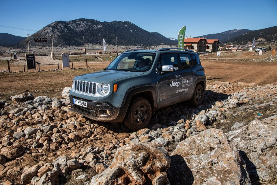 Jeep: Ανοδική πορεία και νέες εκδόσεις του επιτυχημένου Renegade [εικόνες] | iefimerida.gr 1