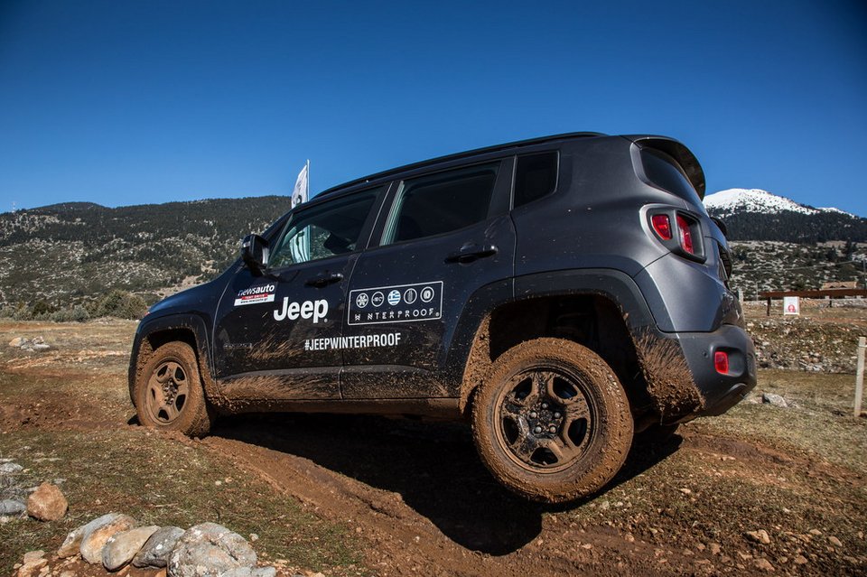 Jeep: Ανοδική πορεία και νέες εκδόσεις του επιτυχημένου Renegade [εικόνες] | iefimerida.gr 0