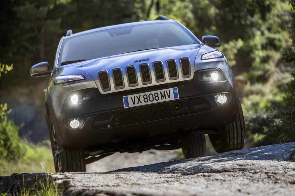Ευρωπαϊκή πρεμιέρα για το Jeep Cherokee | iefimerida.gr 0