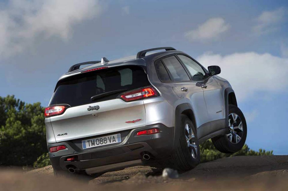 Ευρωπαϊκή πρεμιέρα για το Jeep Cherokee | iefimerida.gr 1