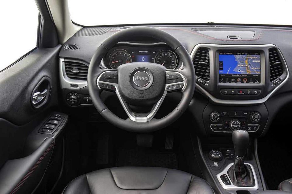 Ευρωπαϊκή πρεμιέρα για το Jeep Cherokee | iefimerida.gr 2