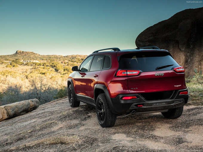 Nέο Jeep Cherokee: Με πλαίσιο, κινητήρα diesel και στυλ από Alfa Romeo | iefimerida.gr 3