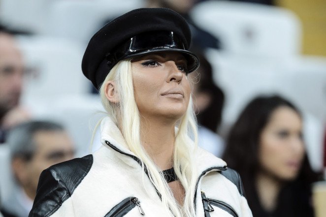 Επάγγελμα, κλώνος της Καρντάσιαν -Τις πληρώνουν για να προωθούν καλλυντικά [εικόνες] | iefimerida.gr 2