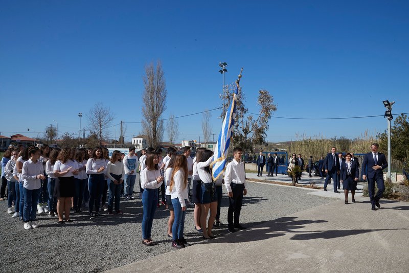 Στη Λήμνο ο Μητσοτάκης: Συναντήθηκε με αξιωματικούς της 130 Σμηναρχίας Μάχης, δασκάλους και παιδιά | iefimerida.gr 10