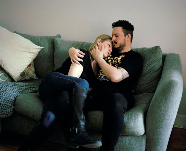 Καλλιτέχνης φωτογραφίζει τον εαυτό της επί 11 χρόνια -Μια σπαρακτική απεικόνιση με αίσιο τέλος [εικόνες] | iefimerida.gr 32