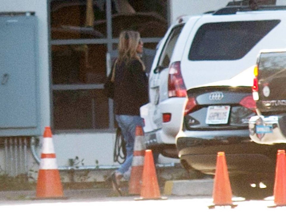 Η πρώτη φωτογραφία της διαζευγμένης Τζένιφερ Ανιστον [εικόνα] | iefimerida.gr 0