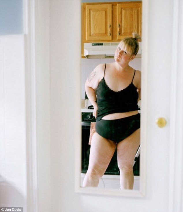 Καλλιτέχνης φωτογραφίζει τον εαυτό της επί 11 χρόνια -Μια σπαρακτική απεικόνιση με αίσιο τέλος [εικόνες] | iefimerida.gr 31