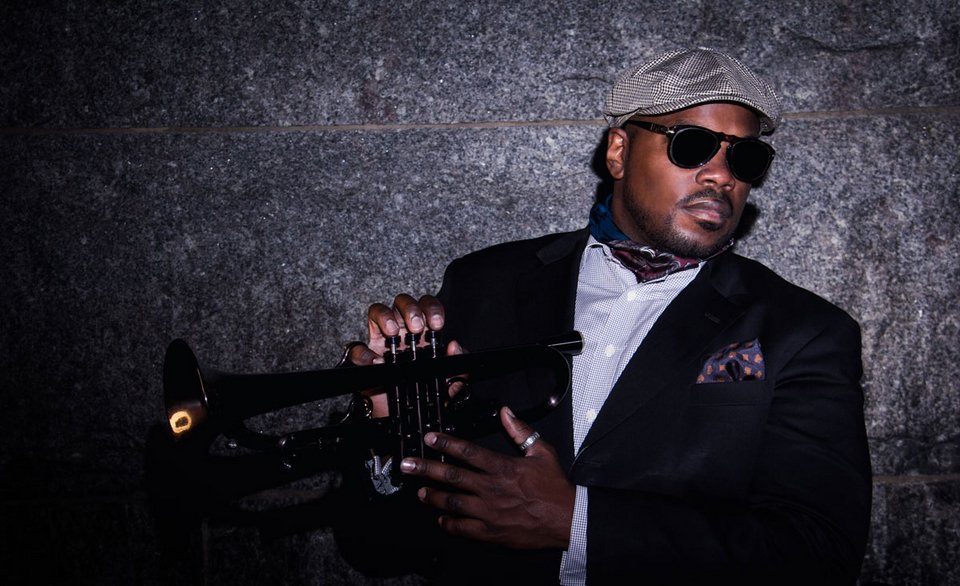 Ο θρυλικός ντράμερ Louis Hayes γιορτάζει τα 80 του χρόνια στην Αθήνα [βίντεο] | iefimerida.gr 1