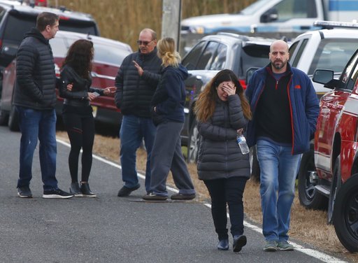 Σοκαρισμένη η κοινότητα από το τετραπλό φονικό