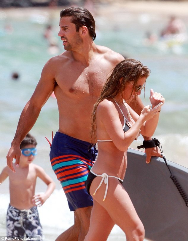 Αυτή είναι η πιο καυτή έγκυος στον κόσμο: Φωτογραφήθηκε για το περιοδικό GQ [εικόνες] | iefimerida.gr 7