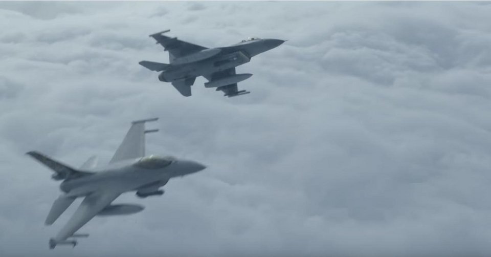 Μεγάλη νατοϊκή άσκηση: Πολεμικά πλοία, μαχητικά αεροσκάφη, ελικόπτερα και τεθωρακισμένα εν δράσει [εικόνες & βίντεο] | iefimerida.gr 0