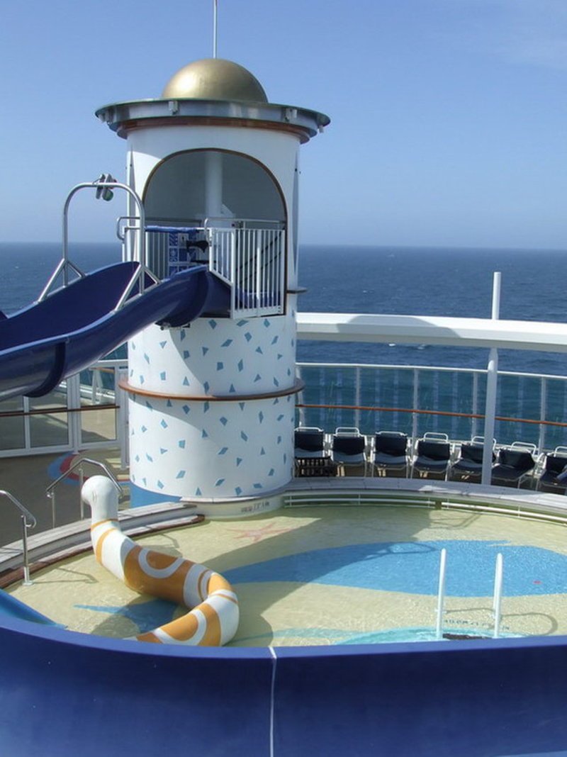 Μία «πλωτή πολιτεία» στη Σούδα -Το εντυπωσιακό κρουαζιερόπλοιο Jewel of Seas [εικόνες] | iefimerida.gr 6