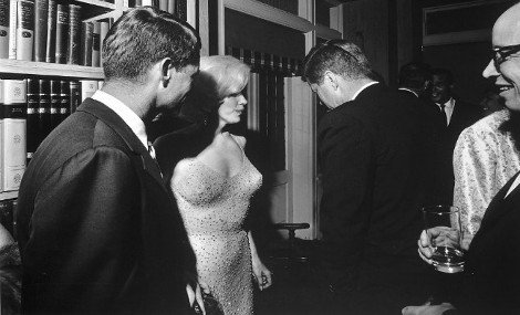 Οταν οι πράκτορες ανοίγουν το στόμα τους -Κρυφές ιστορίες για μυστικές υπηρεσίες, FBI και σκάνδαλα προέδρων [εικόνες] | iefimerida.gr 2