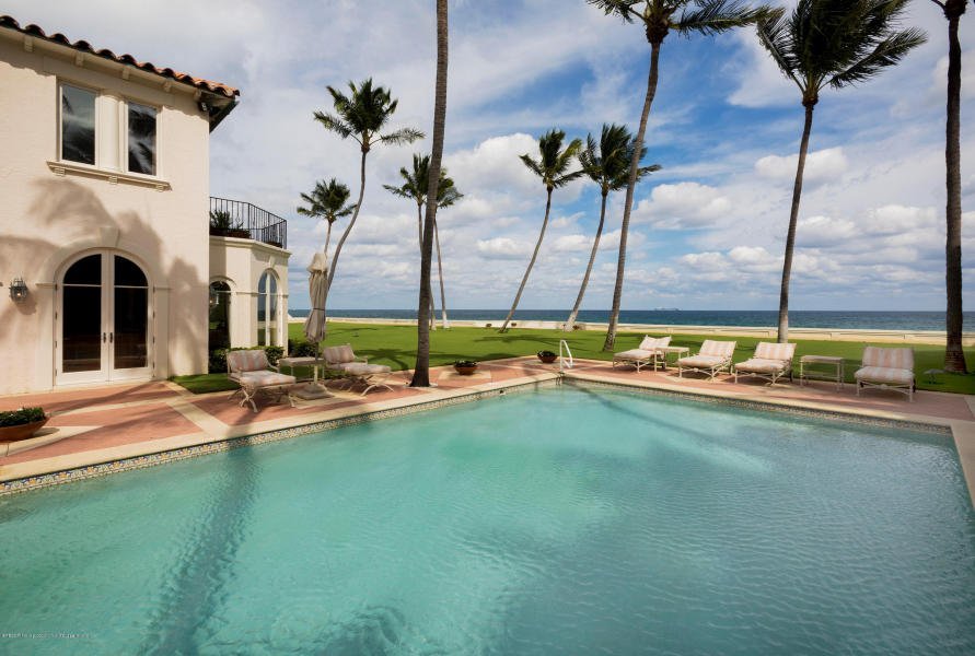 Στο σφυρί το ιστορικό σπίτι των Κένεντι στο Παλμ Μπιτς: Πωλείται για 38.500.000 δολάρια [εικόνες] | iefimerida.gr 4