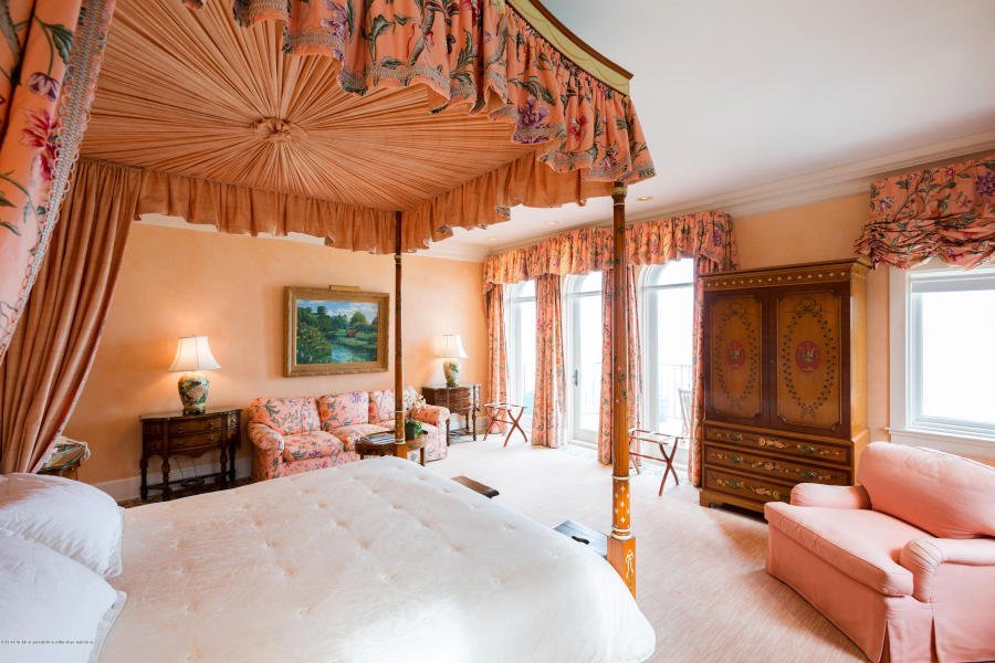 Στο σφυρί το ιστορικό σπίτι των Κένεντι στο Παλμ Μπιτς: Πωλείται για 38.500.000 δολάρια [εικόνες] | iefimerida.gr 14