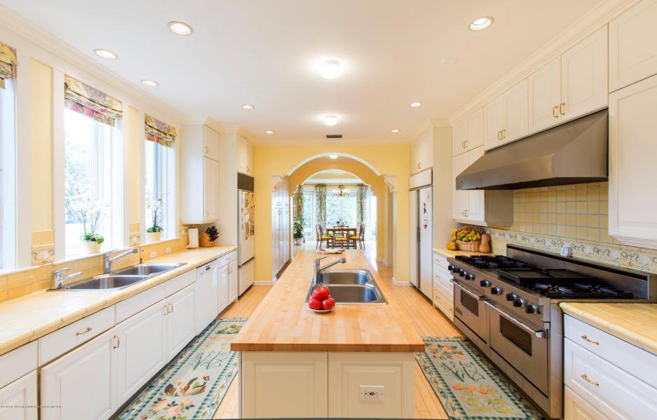 Στο σφυρί το ιστορικό σπίτι των Κένεντι στο Παλμ Μπιτς: Πωλείται για 38.500.000 δολάρια [εικόνες] | iefimerida.gr 8