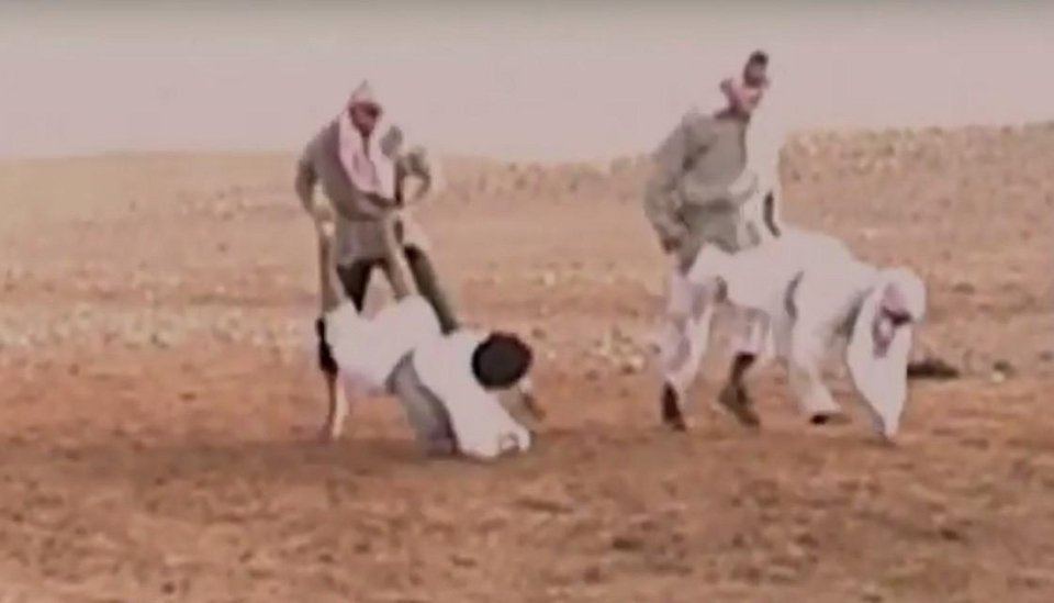 «Μονοπάτι του Αίματος»: Αποκαλυπτικό ντοκιμαντέρ για τα στρατόπεδα εκπαίδευσης της Αλ Κάιντα στη Σαουδική Αραβία [βίντεο]  | iefimerida.gr 1