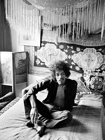 Στο ψυχεδελικό ροκ σπίτι του Χέντριξ θα «αράζουν» σε λίγο καιρό οι θαυμαστές του -Επανέρχεται το ιστορικό διαμέρισμα [εικόνες]  | iefimerida.gr 6