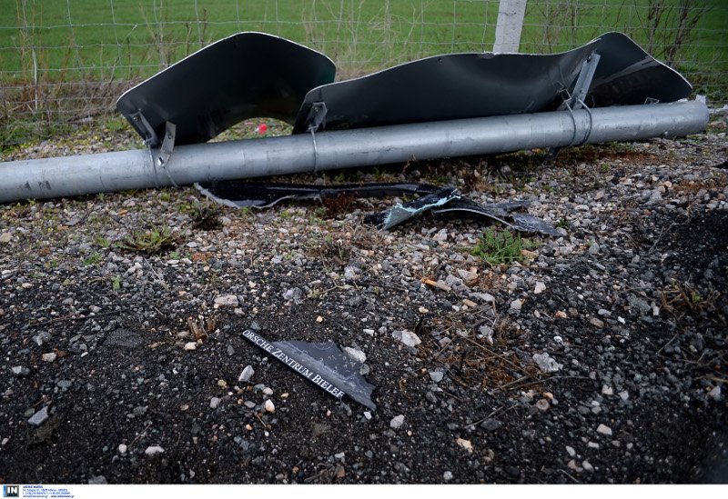 H επόμενη μέρα του φριχτού τροχαίου στη Θήβα -Συντρίμμια και αποκαΐδια [εικόνες] | iefimerida.gr 23