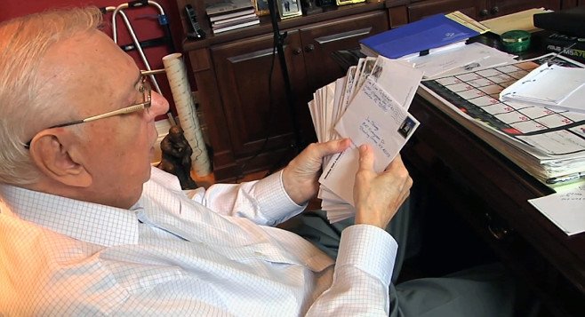 Απειλούν με θάνατο τους εκλέκτορες που επικυρώνουν σήμερα την εκλογή Τραμπ [εικόνες] | iefimerida.gr 1