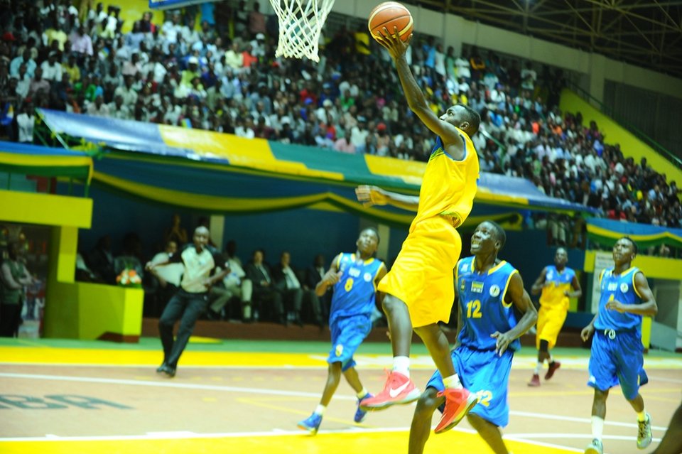 Το νέο αστέρι του αφρικάνικου μπάσκετ που κανείς δεν μπορεί να πει το όνομα του [εικόνες & βίντεο] | iefimerida.gr 4