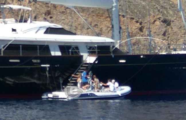 Κάνει διακοπές με το κότερό της στην Κρήτη η Τζένιφερ Λόπεζ; Δείτε τις φωτογραφίες | iefimerida.gr 3