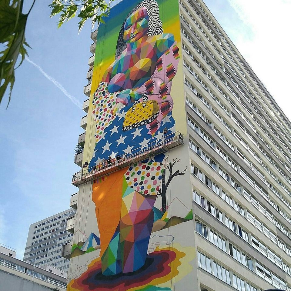 Ενας Ισπανός αναστατώνει το Παρίσι με μια Τζοκόντα 50 μέτρων [εικόνες] | iefimerida.gr 6