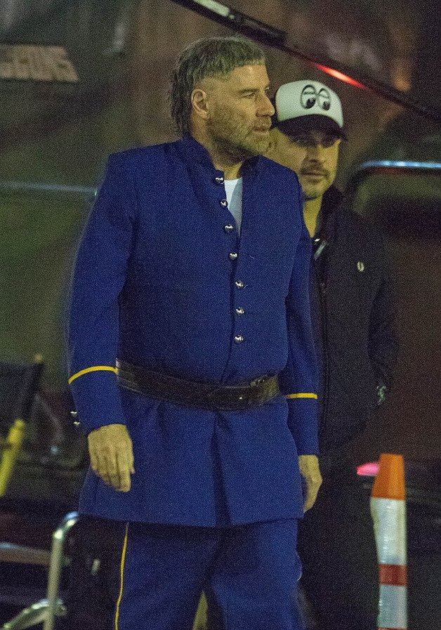 Αγνώριστος ο Τζον Τραβόλτα – Με γκρι περούκα [εικόνα]  | iefimerida.gr 0