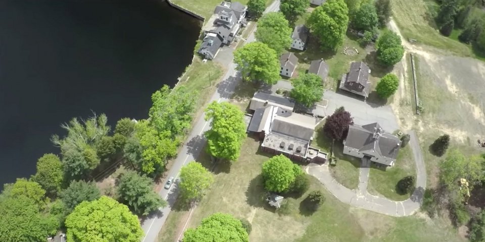 ΗΠΑ: Πουλήθηκε πόλη-φάντασμα έναντι 1,85 εκατομμυρίων δολαρίων [εικόνες & βίντεο]  | iefimerida.gr 0