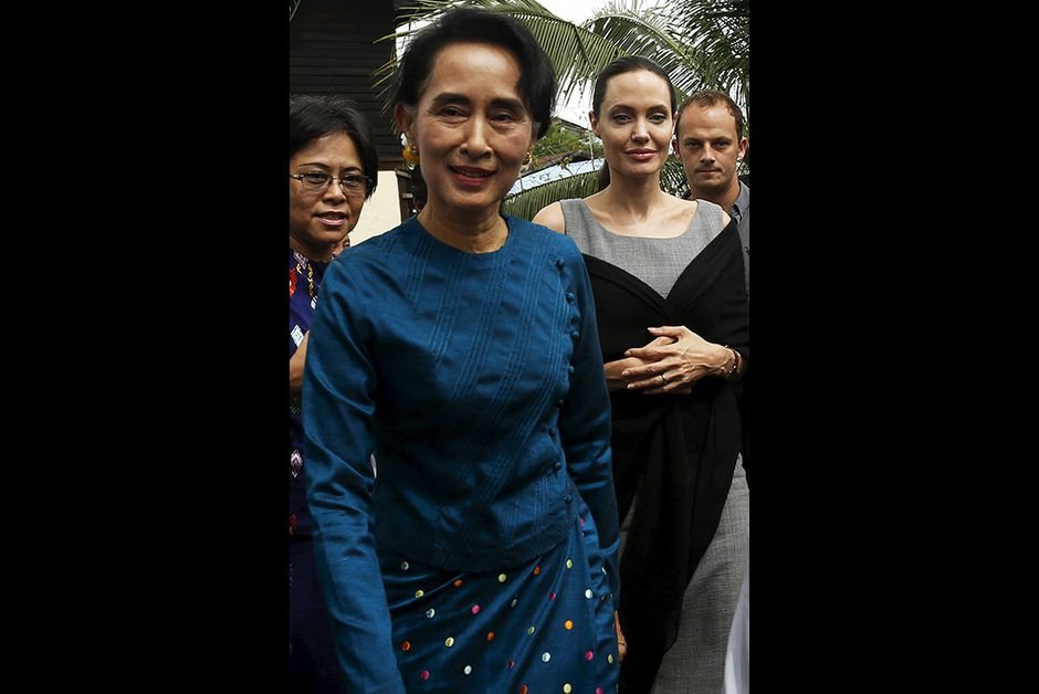 Αποστεωμένη αλλά θεά: Η Αντζελίνα Τζολί σοκάρει με την ανορεξική σιλουέτα της [εικόνες] | iefimerida.gr 7