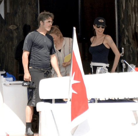 Οι πρώτες φωτογραφίες από το ταξίδι του μέλιτος Αντζελίνας Τζολί-Μπραντ Πιτ : Οι βουτιές του ζευγαριού στη Μεσόγειο [εικόνες] | iefimerida.gr 16