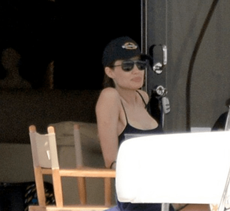 Οι πρώτες φωτογραφίες από το ταξίδι του μέλιτος Αντζελίνας Τζολί-Μπραντ Πιτ : Οι βουτιές του ζευγαριού στη Μεσόγειο [εικόνες] | iefimerida.gr 19