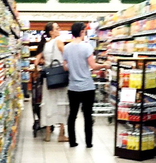 H νέα εμφάνιση της σκελετωμένης Τζολί που «σοκάρει» [εικόνες] | iefimerida.gr 3