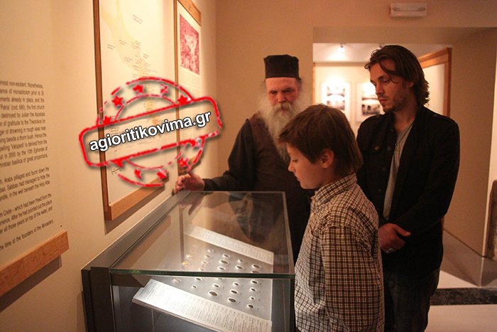 Σταρ του Χόλιγουντ ερωτεύτηκε το Αγιον Ορος και τον Εφραίμ [εικόνες & βίντεο] | iefimerida.gr 1