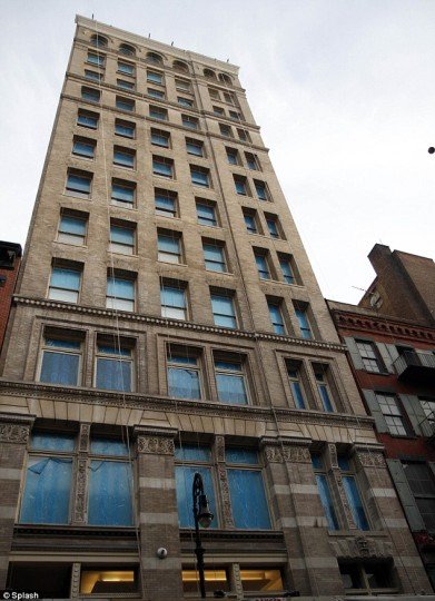 Ο Τζον Μπον Τζόβι πουλάει το σπίτι του [εικόνες] | iefimerida.gr 1