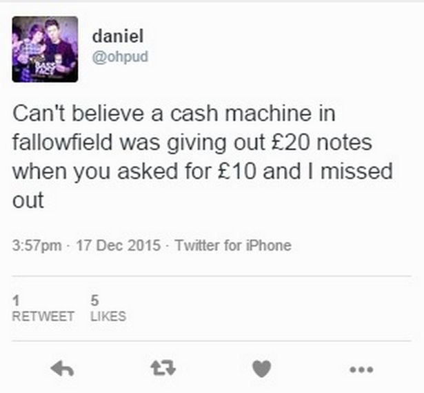 Το ΑΤΜ «τρελάθηκε» και μοίραζε λεφτά! Η τεράστια ουρά που σχηματίστηκε [εικόνα] | iefimerida.gr 1