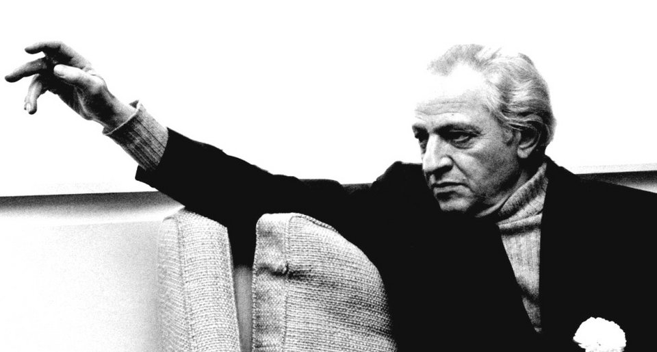 Διπλό θεατρικό CD από την Ελένη Καραΐνδρου - «Μια κιβωτός γεμάτη ταξίδια» | iefimerida.gr 2