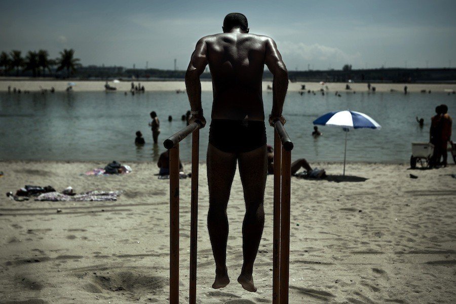 Ο κόσμος, αλλιώς: Δέκα φωτογράφοι «δρόμου» αλλάζουν τον τρόπο που βλέπουμε τις πόλεις [εικόνες] | iefimerida.gr 2