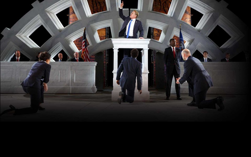 ΗΠΑ: Εκοψαν την επιχορήγηση στον Ιούλιο Καίσαρα γιατί ο ηθοποιός μοιάζει στον Τραμπ [εικόνες&βίντεο] | iefimerida.gr 2