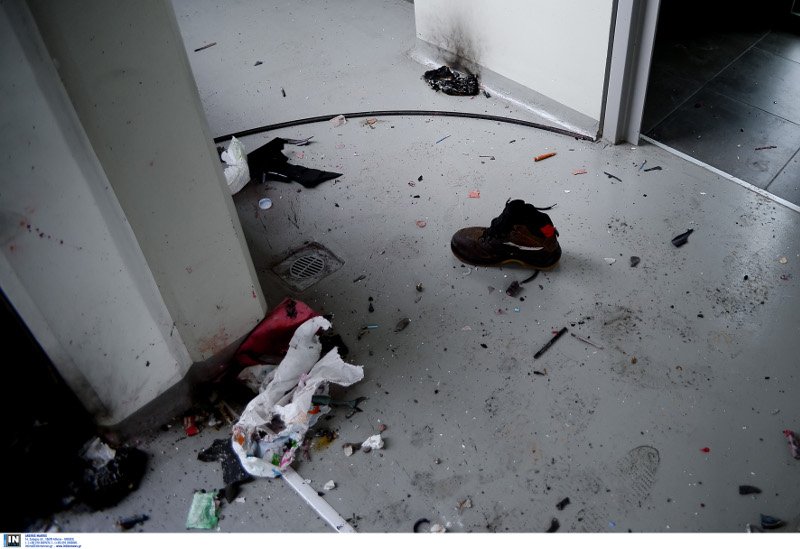 H επόμενη μέρα του φριχτού τροχαίου στη Θήβα -Συντρίμμια και αποκαΐδια [εικόνες] | iefimerida.gr 4