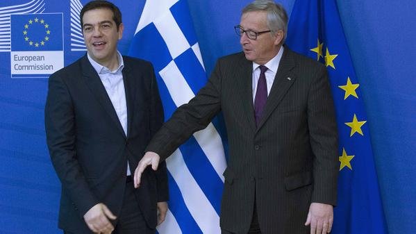 Συνάντηση Τσίπρα-Γιούνκερ στις Βρυξέλλες: Χέρι-χέρι μπήκαν στην αίθουσα συζήτησης [βίντεο] | iefimerida.gr 1